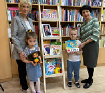 «Вместе весело шагать»: музыкальная выставка