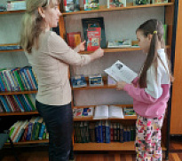 «Поэзия – чудесная страна»: выставка-настроение