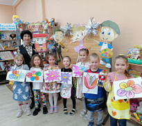 Занятие в кружке «Гармония». Музыкальный час «Вальс цветов»